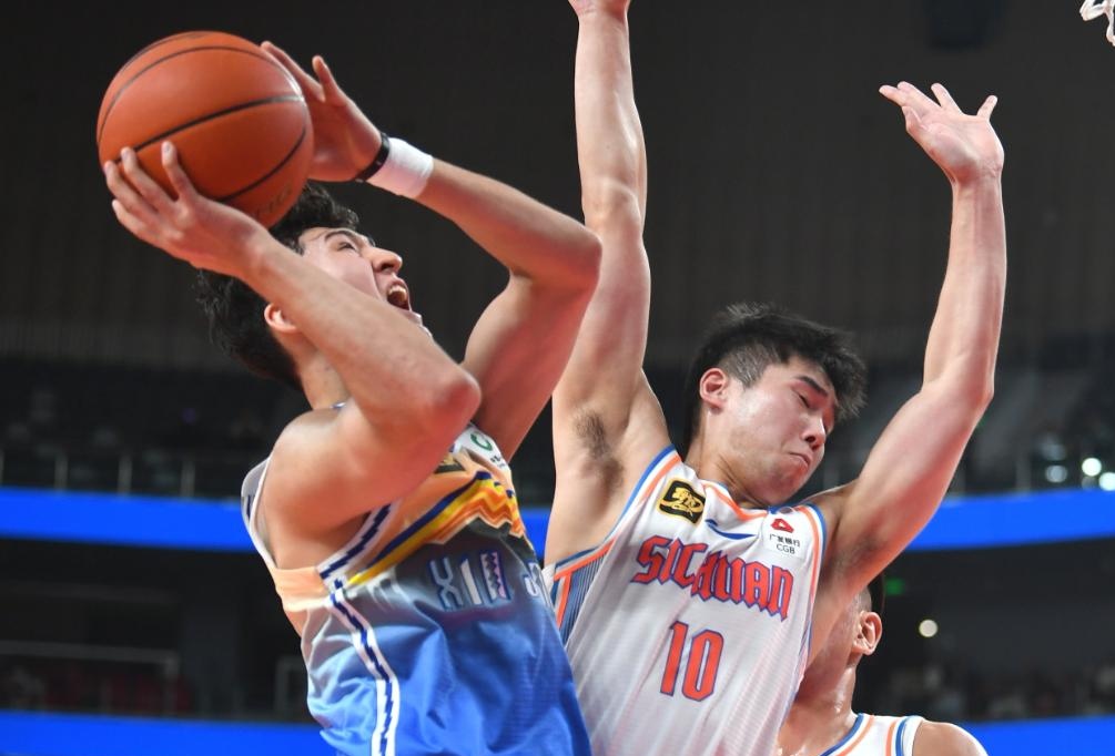 包含CBA常规赛清晨走向成谜;瓦伦西亚临场应变;震撼外界;临场指挥获称赞的词条 包含CBA常规赛清晨走向成谜;瓦伦西亚临场应变;震撼外界;临场指挥获称赞的词条