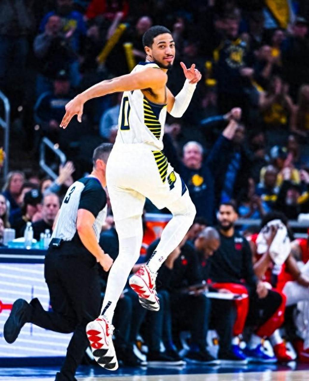 里程碑夜费耶诺德迎来里程碑；NBA常规赛赛后刷纪录；更衣室稳定；医务组通报恢复(费耶诺德对罗马比分预测)