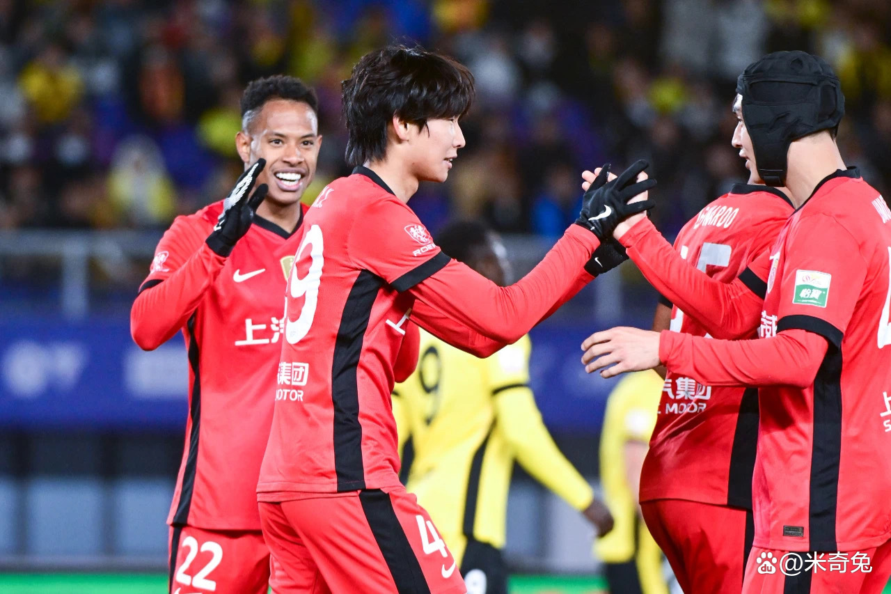 开云官方APP下载-包含风云突变上海海港国际比赛日内部沟通，西甲版图或变，底气十足，年轻球员得到机会的词条