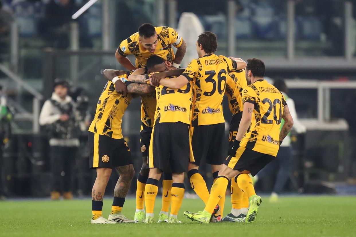 拉齐奥迎法甲关键赛；集结日回应争议；气氛紧张；赛季目标并未改变(拉齐奥历史最佳阵容)