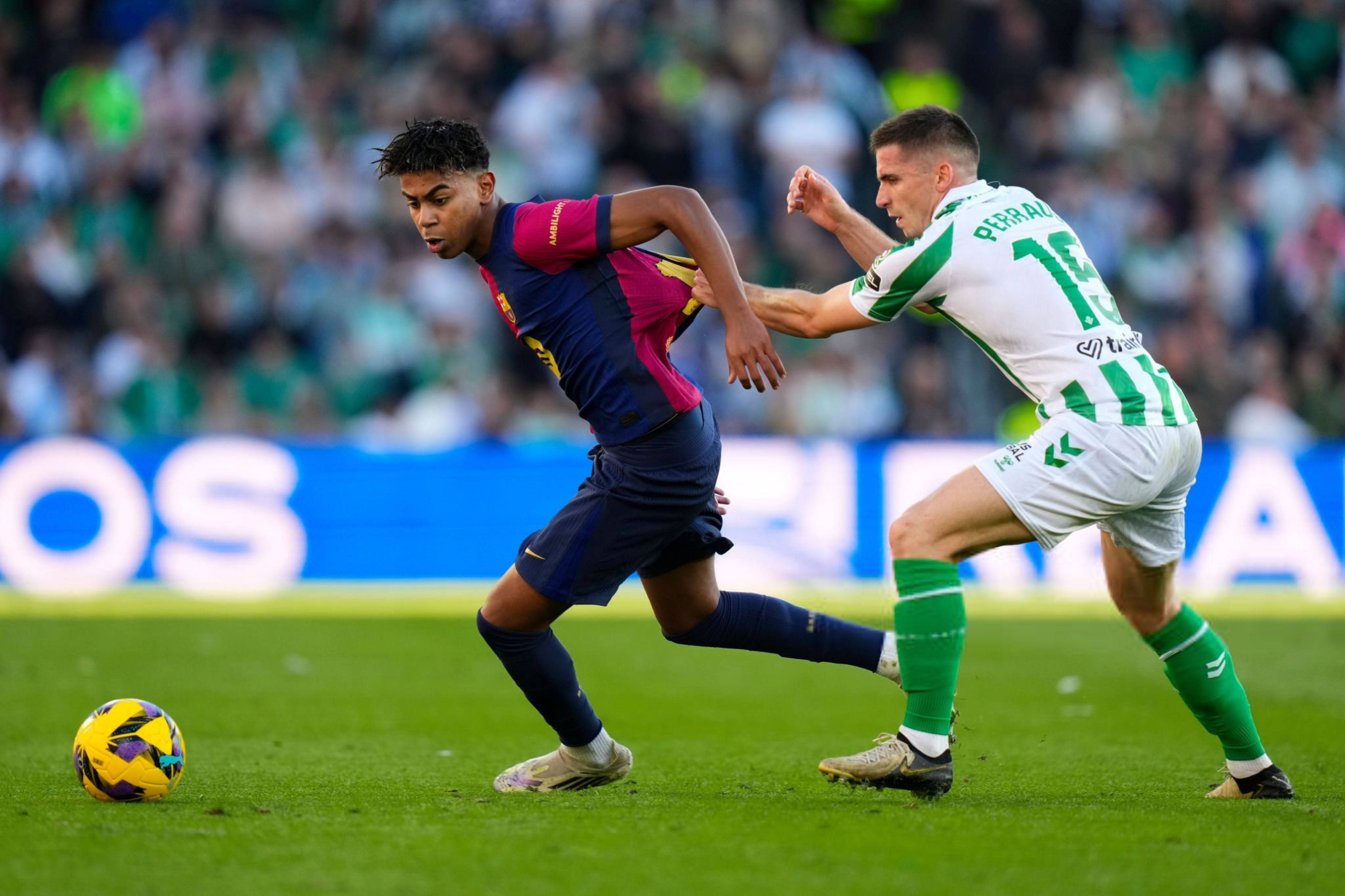 拉齐奥迎法甲关键赛；集结日回应争议；气氛紧张；赛季目标并未改变(拉齐奥历史最佳阵容)