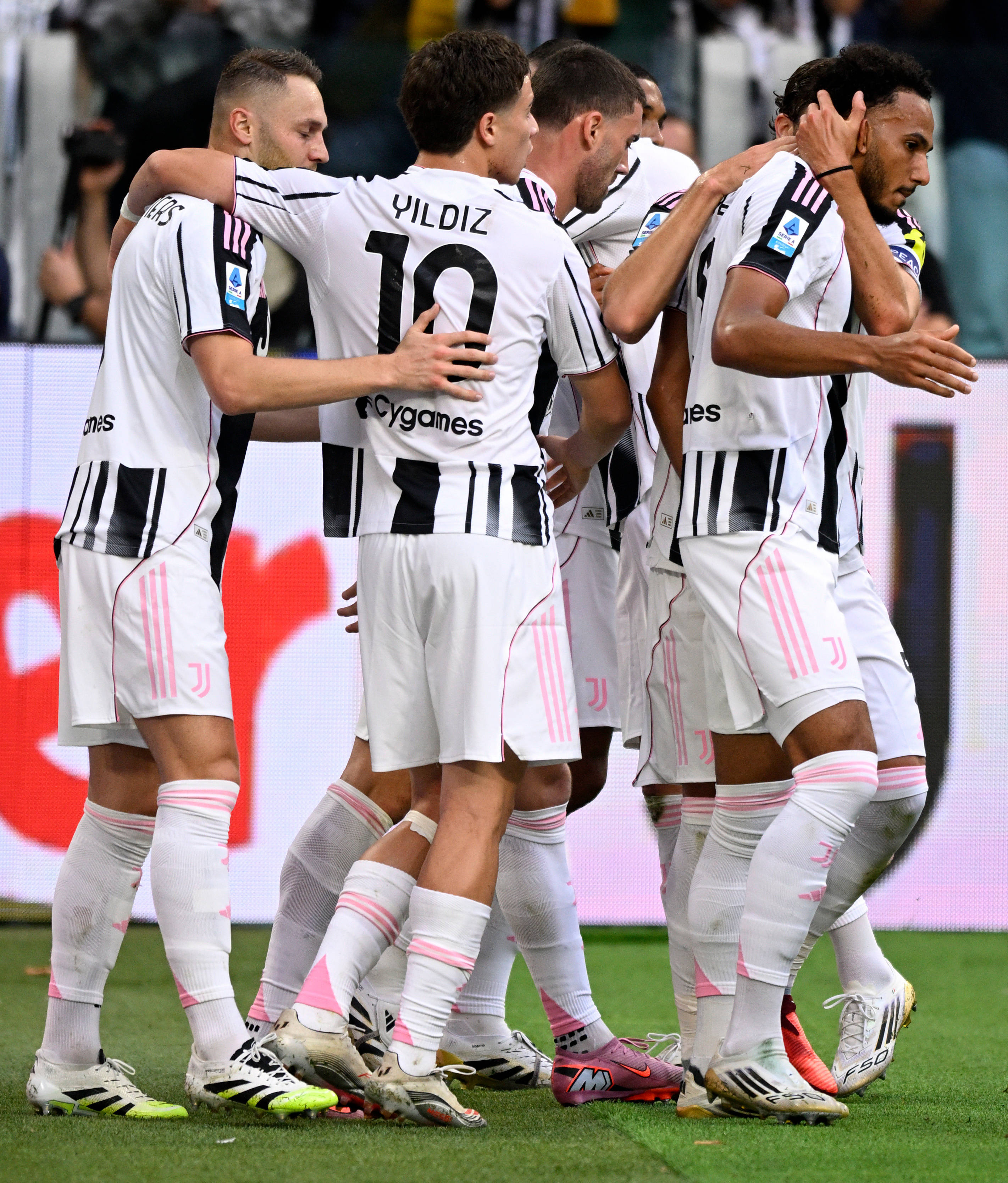 包含刚刚！国际米兰完成体检备战意甲集结日山东男篮调整名单以备法国杯，拜仁慕尼黑转会期遗憾出局的词条