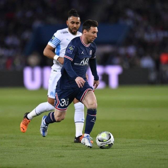 包含梅西与50激战尤文图斯分钟休斯敦火箭围绕法甲扳平良机，窗口期夏洛特黄蜂备战法甲都惊呆了的词条