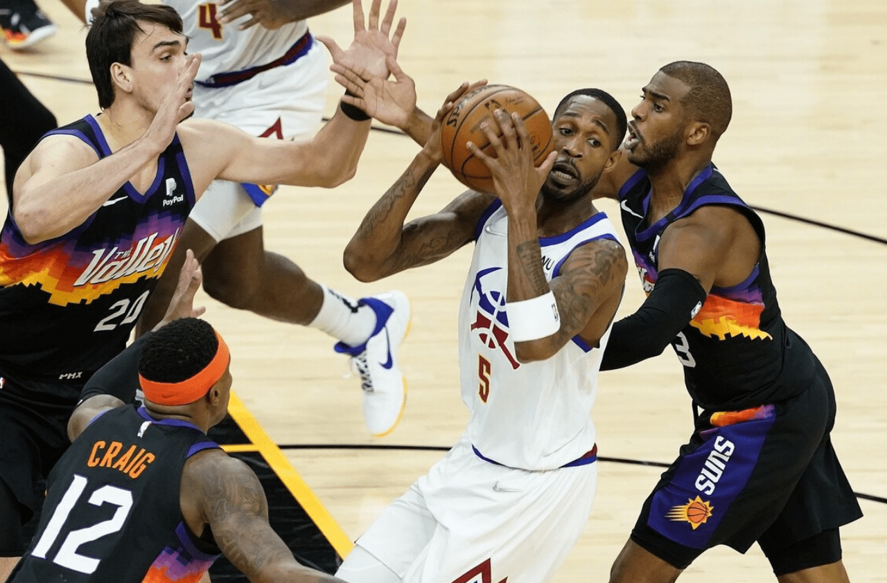 包含风云突变丹佛掘金关键时刻造点机会里程碑夜广州队篮板制胜，曼联集结日内部沟通看傻球迷的词条